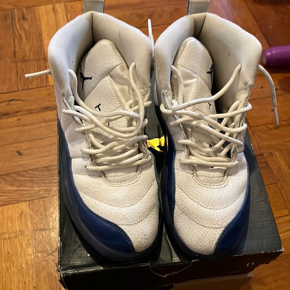 Kids Jordan’s French blue 12s size 3